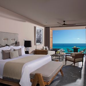 Suite Junior Club con Vistas al Océano